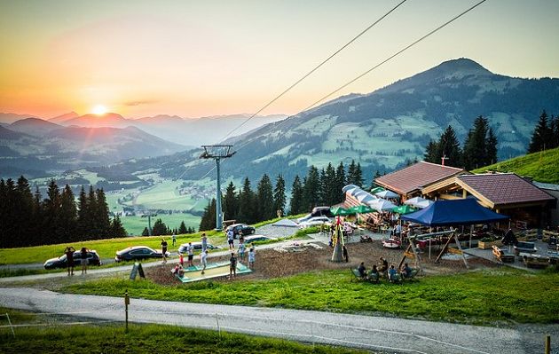 Alte Mittel Sonnenuntergang_(c)Christoph Stöckl.jpg