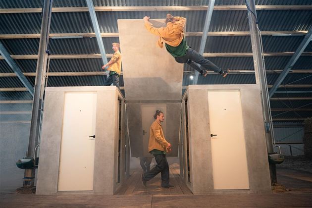 Circustage27_Exit_by _Jona_Harnischmacher (5)klein