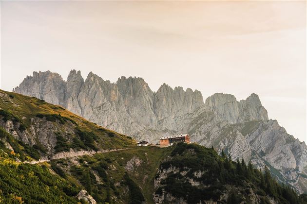 Ellmau_Gruttenhütte_Sommeransicht