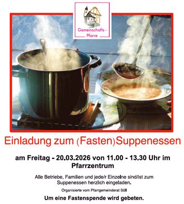 Ein Mann steht vor zwei beeindruckenden Statuen in einem historischen Raum. Die Atmosphäre ist geheimnisvoll und kunstvoll.