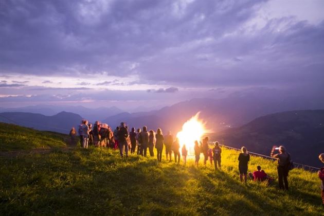 Feuerbrennen Sonnwend auf der Hohen Salve 2
