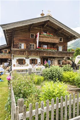 Heimatmuseum mit Bauerngarten