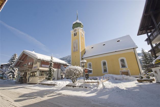 Pfarrkirche Westendorf Winter