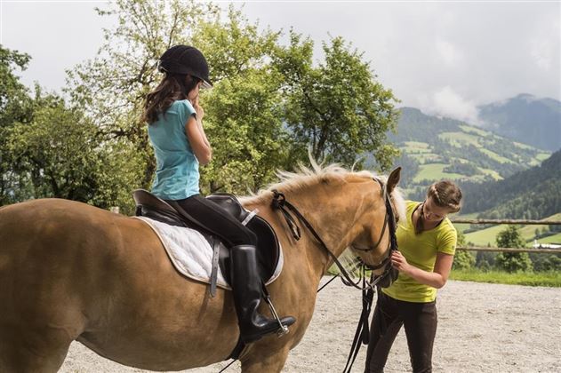 Reiten und mehr auf dem Bauernhof