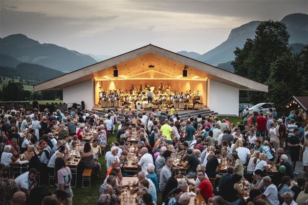 Scheffau_Dorfabend_Musikpavillon