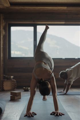 Scheffau_Kaiserlodge_Yoga