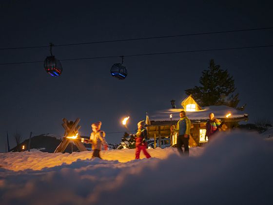 SkiWelt Söll Nachtwandern mit Kindern Lichterwanderung Fackelwanderung Verhextes Winterwunderland @Dietmar Denger Web-4.jpg