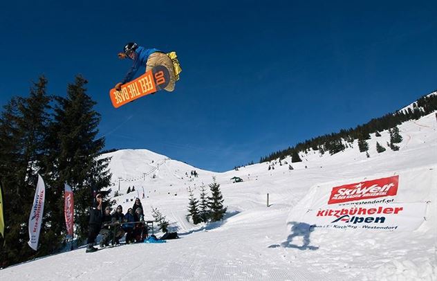 Snowboard Jump