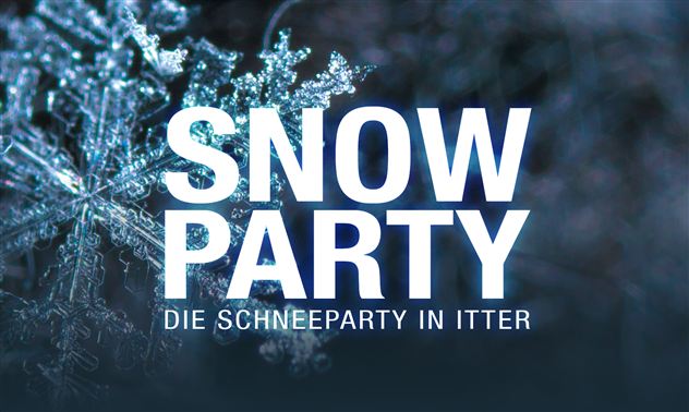 Eine frostige Szene mit Schneeflocken im Hintergrund. Textüberlagerung für eine Schneeparty in Itter.