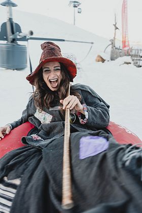 Winterhexen_im_Verhexten_Winterwunderland_@Nick Berger Web-51.jpg