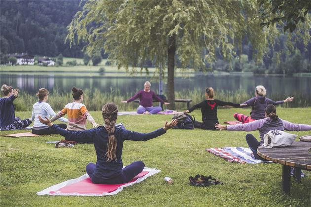 Yoga am See 2