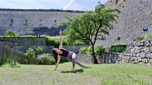 Yoga-mit-Lisa-Holzer-Festung-Kufstein