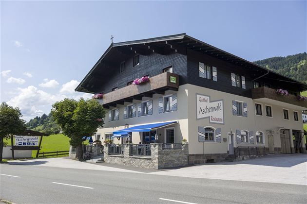 Aschenwald Sommer