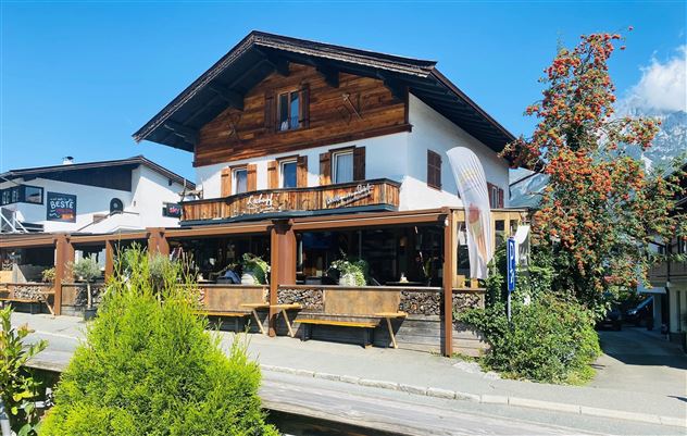 Aussenansicht Sommer 1
