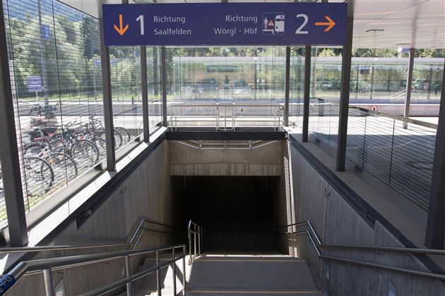 Bahnhof2