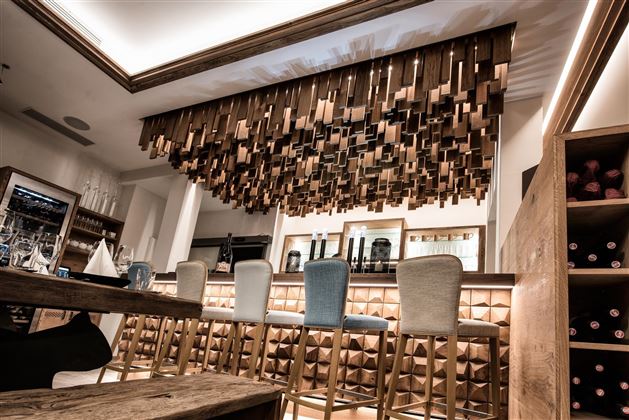 Bar 1