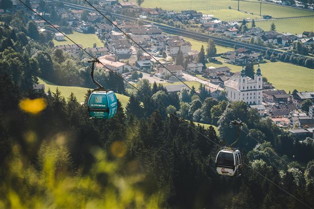 Berbahn mit Brixen im Hintergrund
