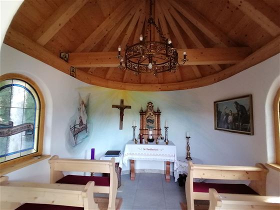 Berghofkapelle innen