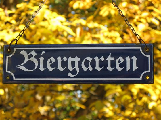 Biergarten (c) Pixabay