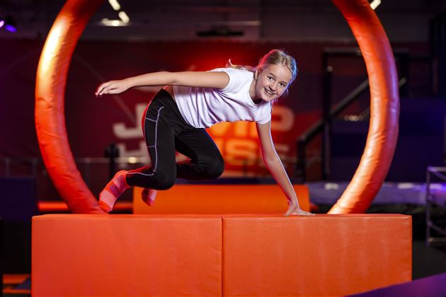 Bild 1 Jump House