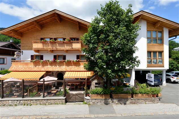 Cafe Pension Koller im Sommer