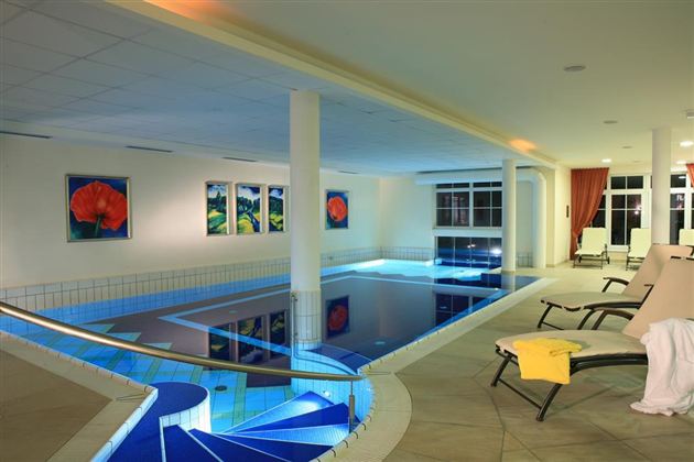 Hallenbad