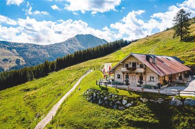Hirzeggalm