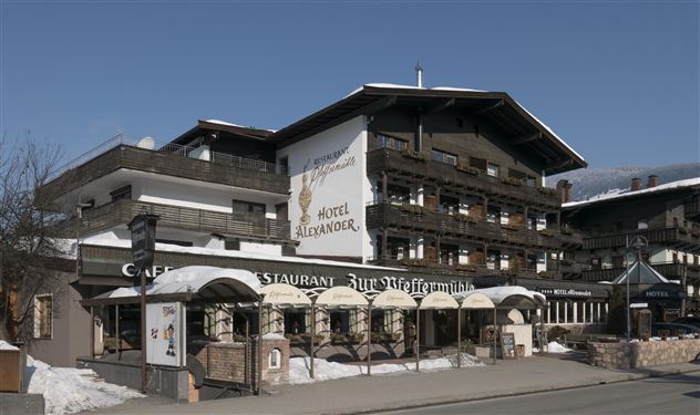 Hotel Alexander - Pfeffermühle Außenansicht