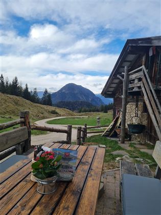 Hütte