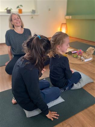 Kinderyoga indoor