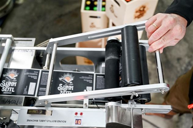 Mit eigenem Ettiket