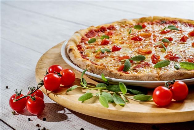 Pizza @ Pixabay