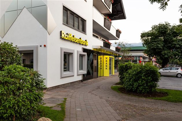 Raiffeisenbank Aussen.