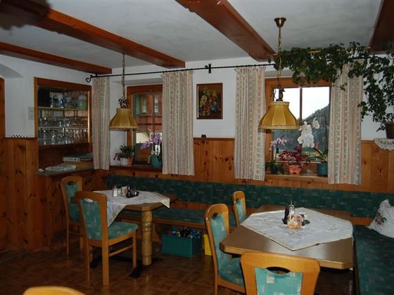 restaurant02