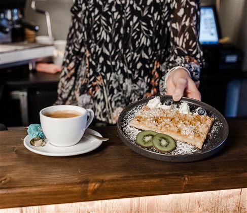 Scheffau_d'Schusterin_Kaffee_Kuchen