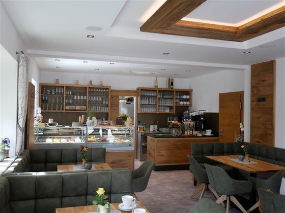 Scheffau_Helenes Kaffee Werk_Innenansicht
