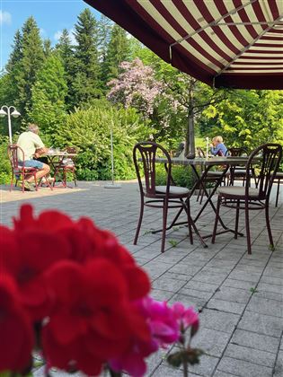 Scheffau_Kaiserbäckerei_Gschwendtner_Terrasse