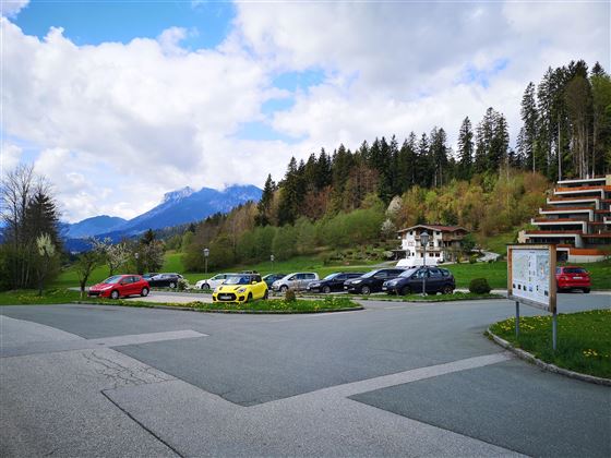 Scheffau_Parkplatz_Gemeinde
