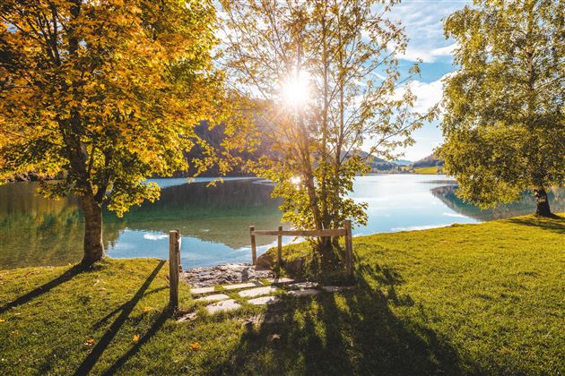 Scheffau_Strandbad_Hintersteiner See_Herbst