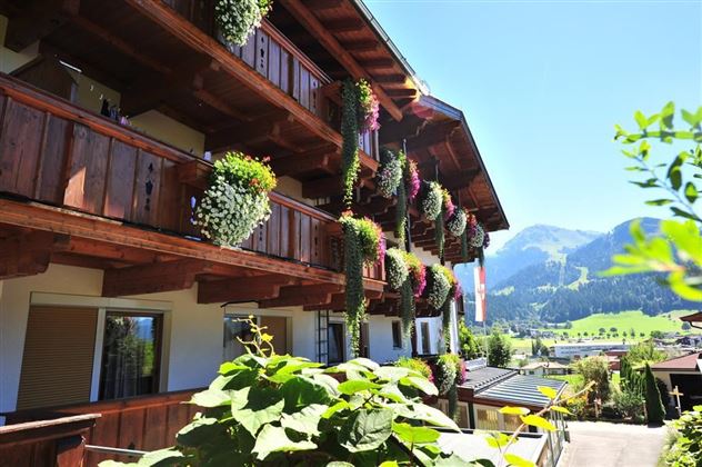 Söll_Alpenpanorama_Wilder Kaiser_Dorfblick