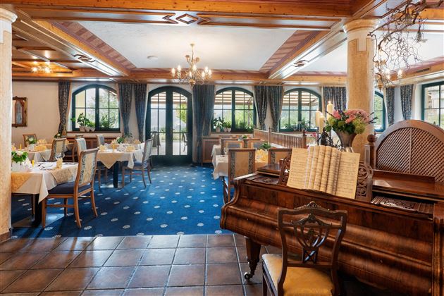 Söll_Hotel_AlpenSchlössl1_Restaurant_WilderKaiser