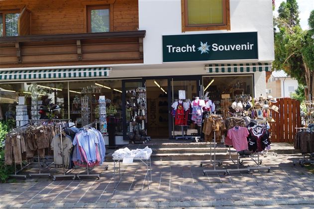 Söll_Tracht&Souvenir_Wilder Kaiser