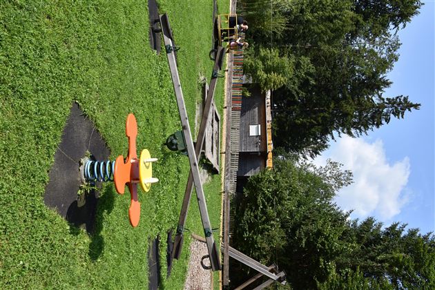 Spielplatz Theaterhütte 6