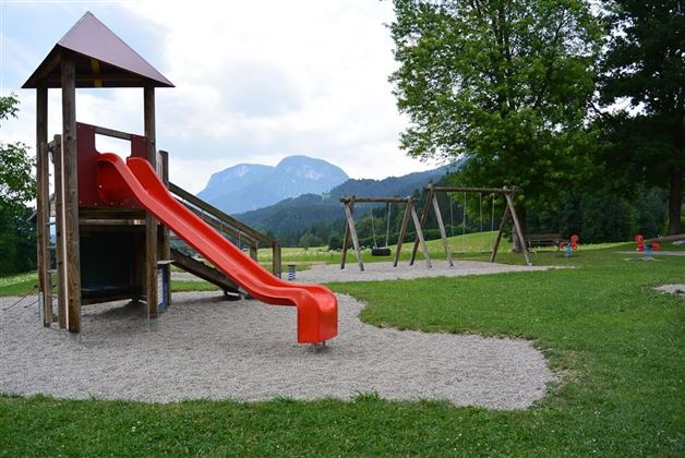 Spielplatz Volksschule Scheffau 1