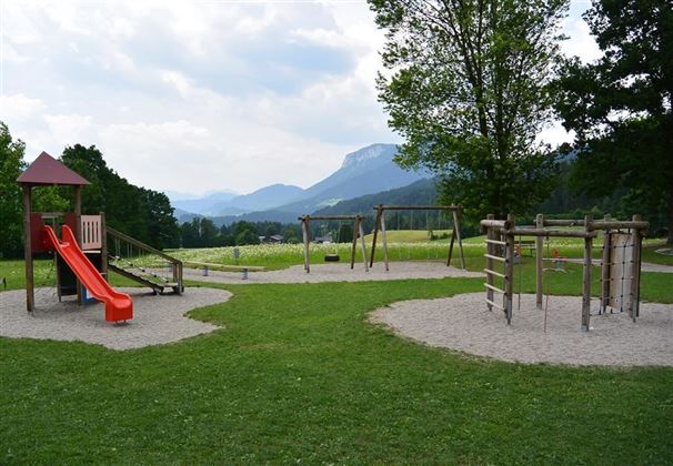 Spielplatz Volksschule Scheffau 3