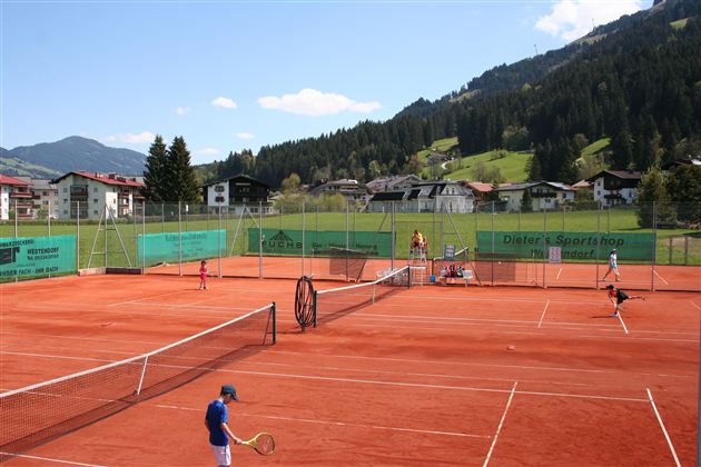 Tennisplatz 2
