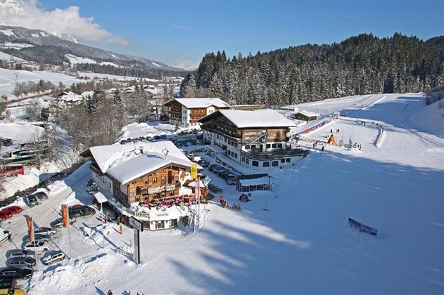 Waldhof Resort Winteransicht