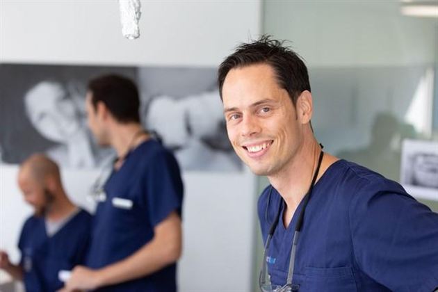Zahnarzt Dr. Hinze