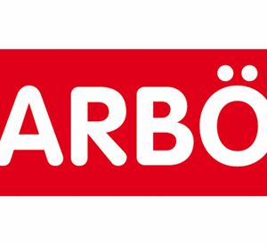 Een rood logo met de tekst "ARBÖ" in witte letters. De letters zijn modern en duidelijk vormgegeven.
