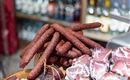 Eingang Tiroler Schmankerlladen Kufstein Wurstware